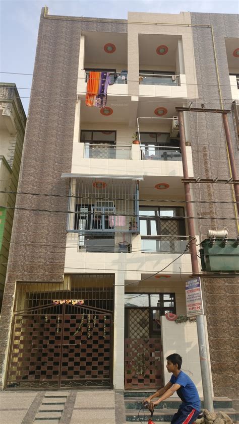 2.5 Bedroom 750 Sq.Ft. Apartment in Dlf Ankur Vihar Ghaziabad