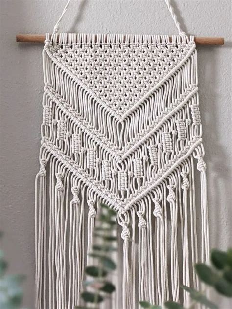 20+ Free Macrame Wall Hanging Patterns and Tutorials Sarah Maker