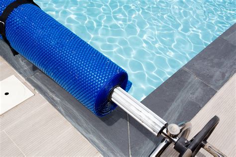 20 Best Solar Pool Cover For Inground Pool (2024 Updated)