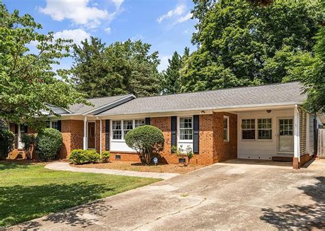 200 distribution dr greensboro nc 27410. Sold - 3726 Wayfarer Dr, Greensboro, NC - $218,500. View details, map and photos of this townhouse property with 3 bedrooms and 3 total baths. MLS# 1093651. 