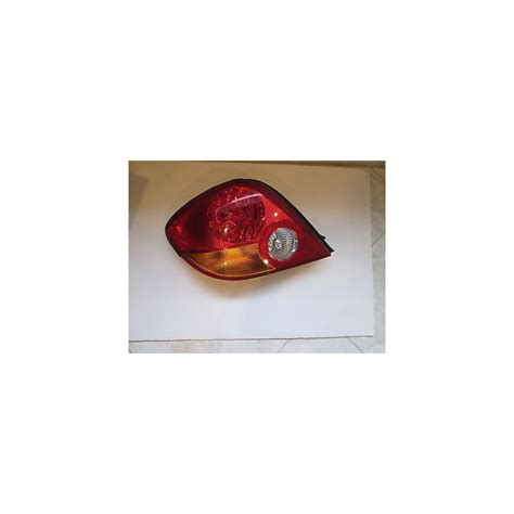 2000 hyundai tiburon tail light socket. .  ...