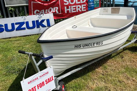 Full Download 2001 Dinghy Guide 