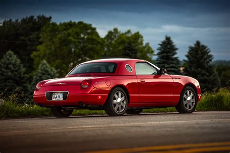 Based on the same platform as the Lincoln LS and Jaguar S-Type, the 2002 – 05 Thunderbird repeated some of the same mistakes as the first generation that inspired it. It was large, but only a two-seater. It …. 