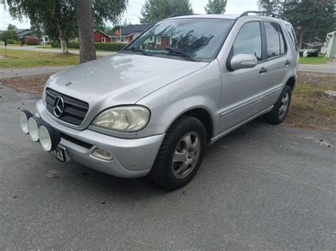 2004 Ml320 S