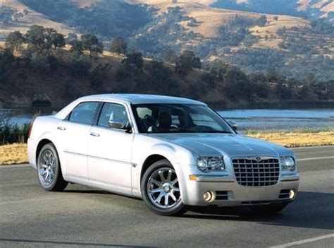 2005 Chrysler 300 Price