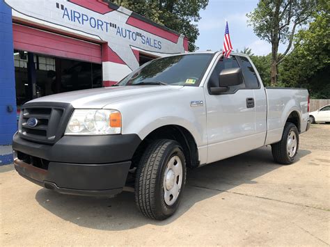 2007 ford f150 supercrew 1500 only 144k miles clean carfax no accident . 