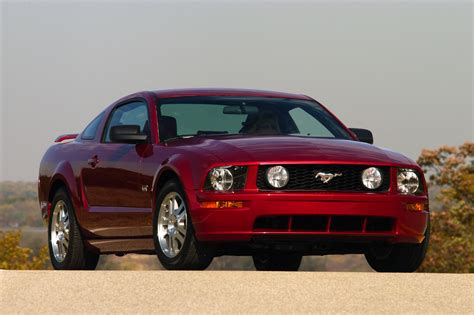 Full Download 2005 Ford Mustang Consumer Guide 