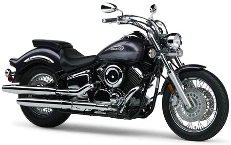 Feel the Open Road Anew: 2005 Yamaha V Star 1100 - The Pinnacle of Cruising