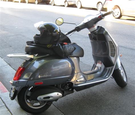 2006 Vespa Granturismo 200 Reviews, Prices, and Specs