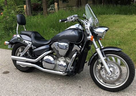 2006 honda vtx 1300 specs. 5.0. I've had my 1300R for a little over 2 years - great b-day present from my wife. Previously I owned an '83 Shadow 700 tariff-buster. After that Shadow I was a die-hard Honda Fan. This 1300R is everything I expected from Honda: reliable, easy ride and a nice aspect for us 6 feet & over folks. 