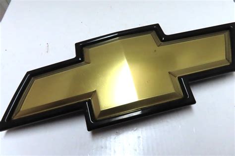2007 Chevy Emblem
