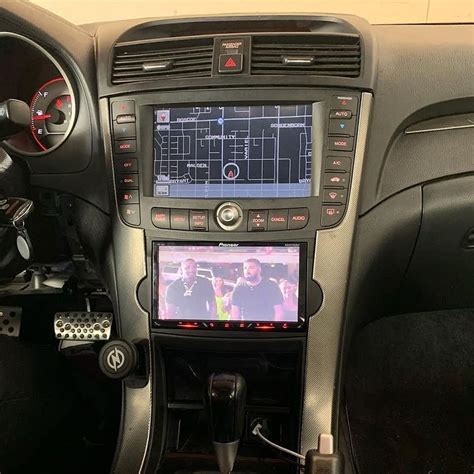 If you are looking for a plug and play installation when upgrading the radio in your Acura our complete kit has everything you need.The complete kit includes.... 