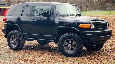 For Sale - 2007 FJ Cruiser TRD Special Edition 169k miles