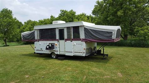 2008 FLEETWOOD POP-UP CAMPER WITH AIR CONDITIONING!