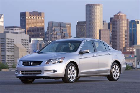 2008 honda accord ex l v6. The four-cylinder Accord EX's performance is more well-received. Though the Accord is much larger than the last generation, it's also more powerful, pushing out 190 hp from a 2.4L I-4, giving the ... 