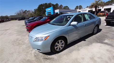 XLE Sedan 4D. $26,425. $5,704. For reference, the 2006 Toyota Camry originally had a starting sticker price of $18,985, with the range-topping Camry XLE Sedan 4D starting at $26,425. . 