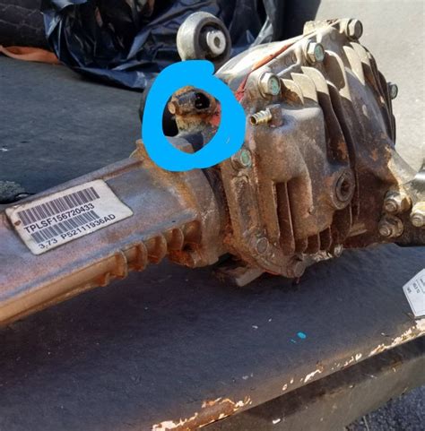 2010 Commander front diff Jeep Commander Forum