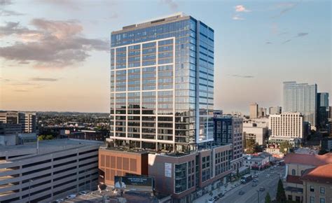 2010 west end nashville. The seller of 2010 West End was an LLC affiliated with Chicago-based CA Ventures, which paid $5.3 million for the 0.8-acre property in 2018 and redeveloped it with the apartment tower (a building ... 