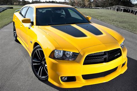 2012 Dodge Charger Srt8 Super Bee Wallpapers   Hd Wallpaper Dodge Charger Srt8 Super Bee Dodge - 2012 Dodge Charger Srt8 Super Bee Wallpapers