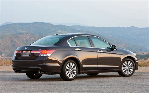 2012 honda accord se. The 2011 Honda Accord SE is a luxurious car and a modest price. It handles responsively, especially when turning. ... VA, 06/25/2012. 2011 Honda Accord SE 4dr Sedan (2.4L 4cyl 5A) My Honda accord ... 