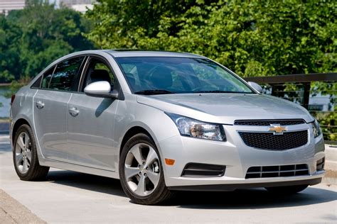 Get a new 2011 Chevrolet Cruze oil filter at Aut