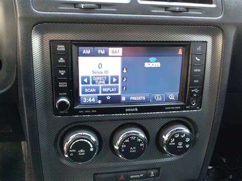 2014 Dodge Challenger Touch Screen Radio