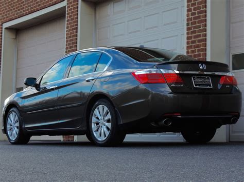 2014 honda accord ex l v6. In Edmunds testing, a four-cylinder Accord EX sedan with the CVT sprinted from zero to 60 mph in 7.8 seconds, a very good time for the class. The V6 is also quick: An EX-L V6 sedan we tested ... 