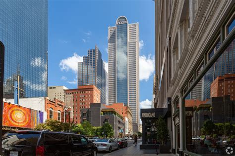 Harwood Street between Main and Commerce Street in the Main Street District of downtown Dallas, Texas that served as the city's fourth City Hall. The .... 
