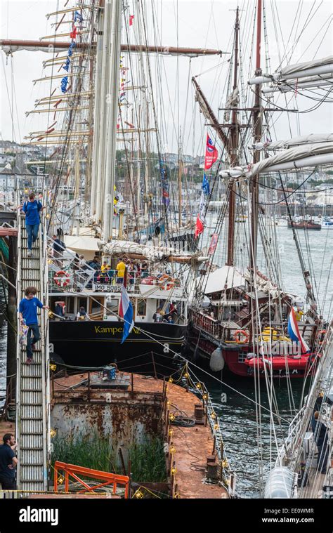 Read Online 2014 Tall Ships 