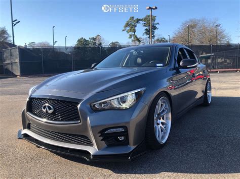 2015 INFINITI Q50 with 19x9.5 22 Aodhan Ds02 and 245/40R19 …