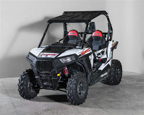Polaris offers four off-road vehicle lineups. The RZR side-by-side series has 11 models in its lineup, including one youth model. RZR trail vehicles have a narrow body to allow for precision agility along tight trails. The Ranger series is made up of 18 UTV models, perfect for farmers, ranchers, hunters, homeowners, and even young riders. . 
