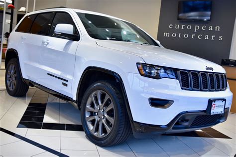 Mileage: 105,426 miles MPG: 14 city / 22 hwy Color: White Body Style: SUV Engine: 8 Cyl 5.7 L Transmission: Automatic. Description: Used 2016 Jeep Grand Cherokee Overland with Four-Wheel Drive, Subwoofer, Fog Lights, Blind Spot Monitor, Alloy Wheels, Navigation System, Keyless Entry, Leather Seats, and Heated Seats.. 