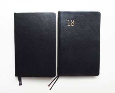 2018: Diary Planner Journal W O2 P Week On 2 Pages A5 Pink And Blue Watercolour Boho Feathers Cover: Volume 1 ( Watercolour Diaries)