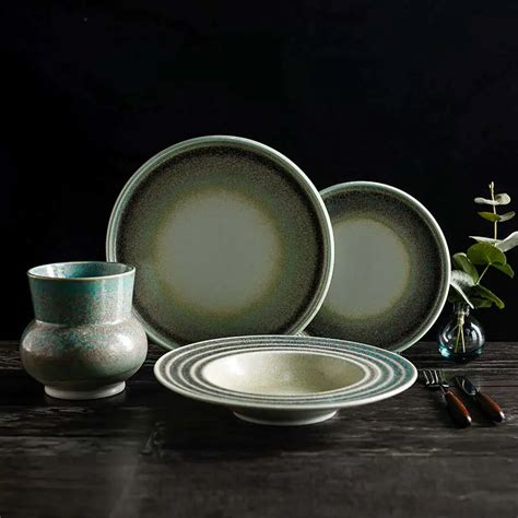 2021 New Color European Style Porcelain Tableware with Fancy Design Two Eight