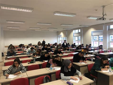 2021-2022 Akademik Yılı Güz Yarıyılı Uzaktan Tezsiz Yüksek . 
