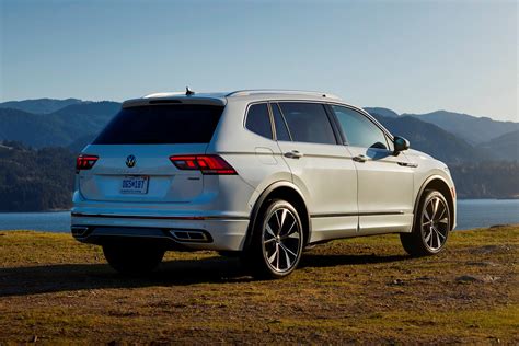 2022 volkswagen tiguan. Volkswagen Tiguan Allspace Launch: It could arrive in India by early-2022. Volkswagen Tiguan Allspace Price : The facelifted SUV is expected to be priced from Rs 35 lakh onwards (ex-showroom). 