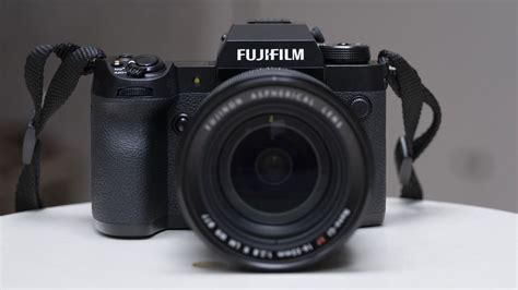 The Fujifilm X H2 gives us a tantalizing glimpse of the