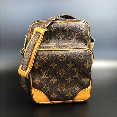 Louis Vuitton Crossbody With Buckle - 8 For Sale on 1stDibs