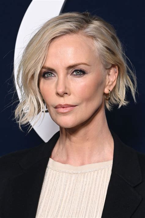 4x Hot South Afrikan Bluflim Shot - th?q=2023 Charlize theron nue South Charlize - misca.pics