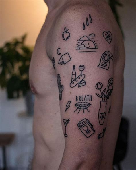 235 Shoulder Tattoo Designs For Men Stock Photos, High-Res