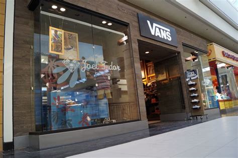 Louie Vuitton Skate Sneaker for Sale in Riverside, CA - OfferUp