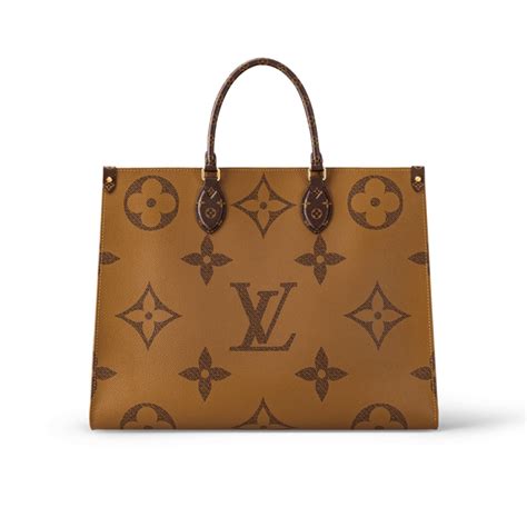 Louis Vuitton Neverfull Tote Size Review - Curls and Cashmere