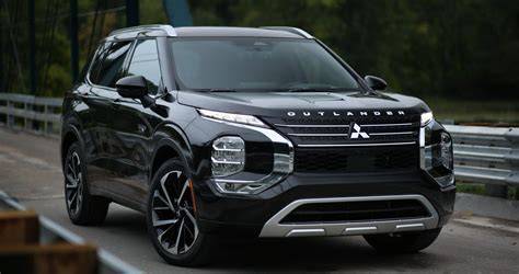 2023 Mitsubishi Lainnya - Cars & Trucks - Manokwari - raincitystudios.com
