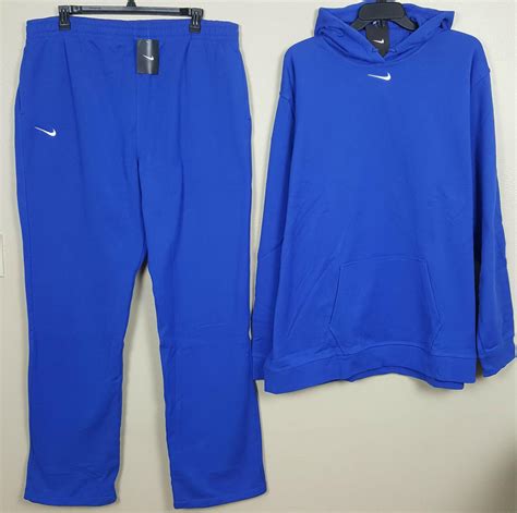 Nike roblox outfits (Nike tech fleece roblox codes) -  in 2023