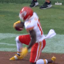 2023 Tyreek hill gif backflip 8, Tenor.com - halilibrahimoslo.online