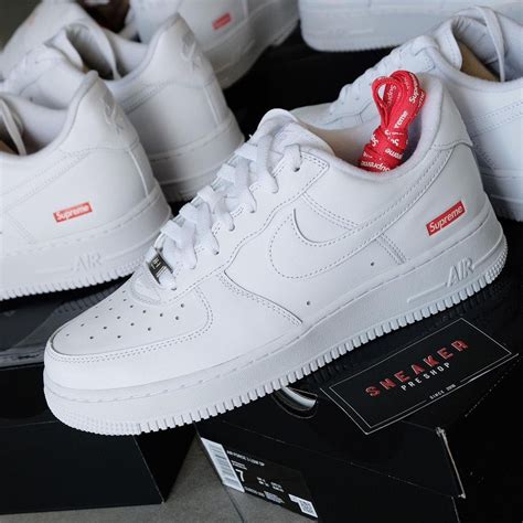 NIKE AIR FORCE 1 SUPREME REVIEW + ON FEET & RESELL PREDICTIONS 