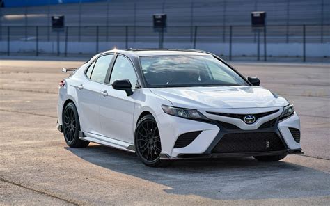 2023 camry se. Trims and Pricing. The 2023 Toyota Camry is available in 13 trim levels: LE, SE, Hybrid LE, SE Nightshade, Hybrid SE, Hybrid SE Nightshade, XLE, XSE, TRD V6, Hybrid XLE, Hybrid XSE, XLE V6, and XSE V6. Four-cylinder models come with front-wheel drive. All-wheel drive is available. Models with V6 engines and hybrids are front-wheel drive only. 