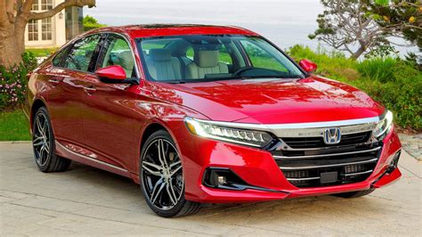 2023 honda accord hybrid mpg. Nov 9, 2023 · The Hybrid boosts efficiency with an EPA rating of 46/41/44 mpg city/highway/combined and a range of 563 miles. That is a substantial boost over the Accord EX with its gas engine rated at 29/37/32 ... 