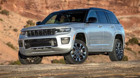 2023 jeep grand cherokee reviews. Reviews. 2023 Jeep Grand Cherokee 4xe PHEV Costs a Lot to Save a Little. Faithful at-home charging can keep the plug-in-hybrid Grand Cherokee away … 