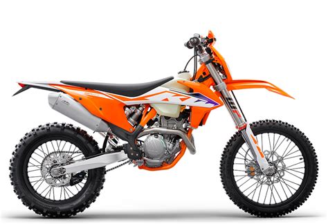 Jun 5, 2022 · KTM’s new-generation 250F motocrosser seems suited to a wider range of rider skill levels. ... 2023 KTM 250 SX-F First Ride Review. Will the orange bike’s extensive overhaul for 2023 propel it ... 
